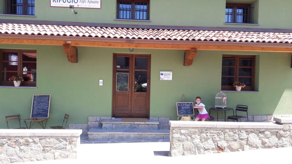 Rifugio Alpi Apuane Hotel Careggine ภายนอก รูปภาพ